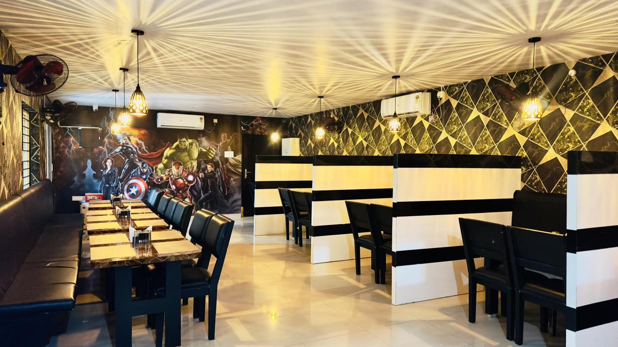Sketch Family Restaurant & Rooms ヴィシャーカパトナム エクステリア 写真